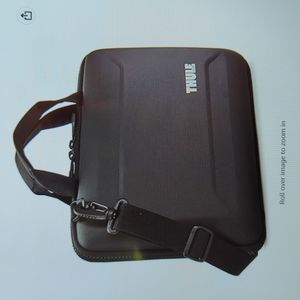 Thule, 13" Gauntlet MacBook Pro/Laptop/iPad Attache.